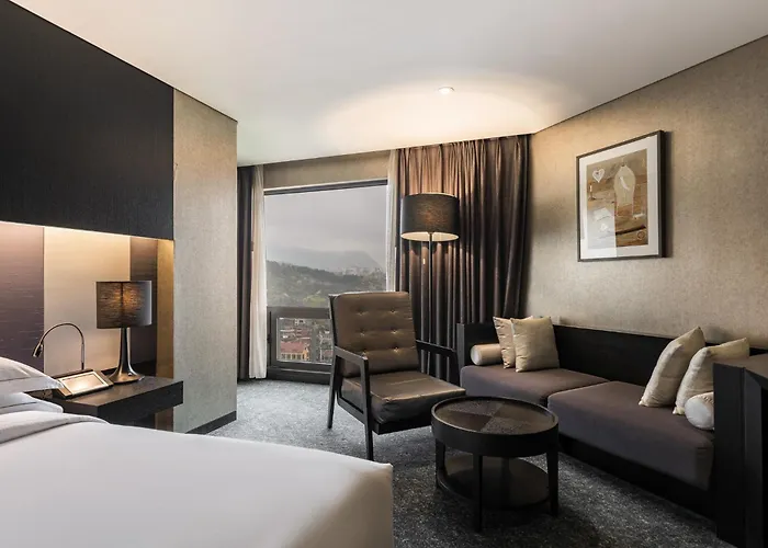 Swiss Grand & Grand ホテル 5*