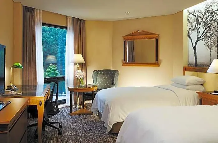 Swiss Grand & Grand Hotel 5*